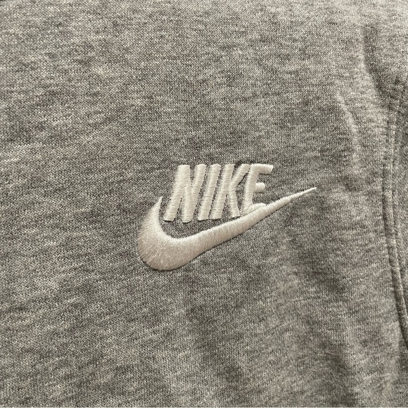 Nike Heather Grey Classic Casual Grey Sweatshirt Everyday Warm comfy Cute Hoodie - Picture 4 of 4